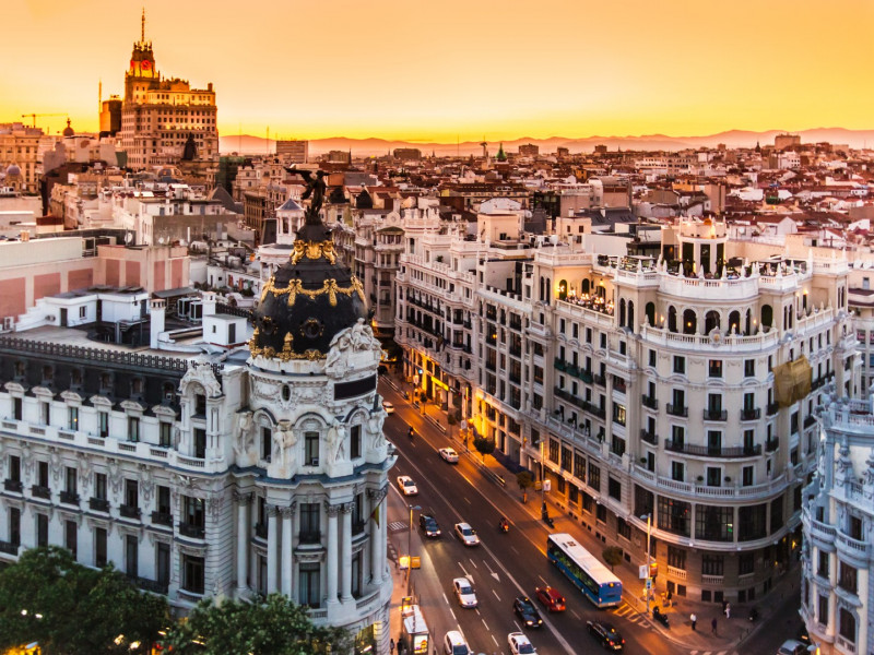 Spain_Madrid_Houses_Evening_Street_518020_3000x2000